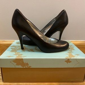 Jessica Simpson JP-Oscar Black Leather Pump sz 6.5